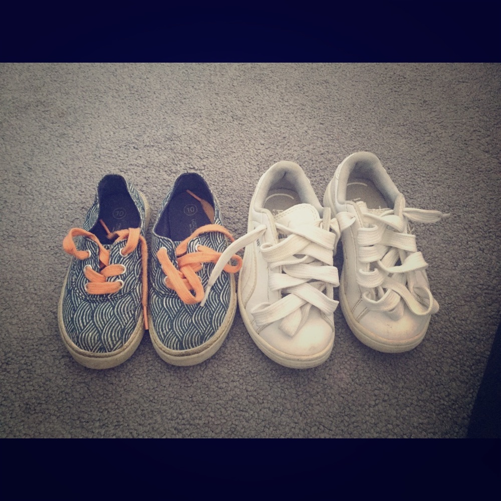2 pre loved in good condition sz 10 shoes for boys